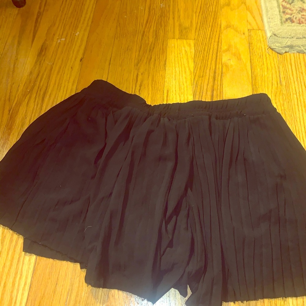 Black Skort